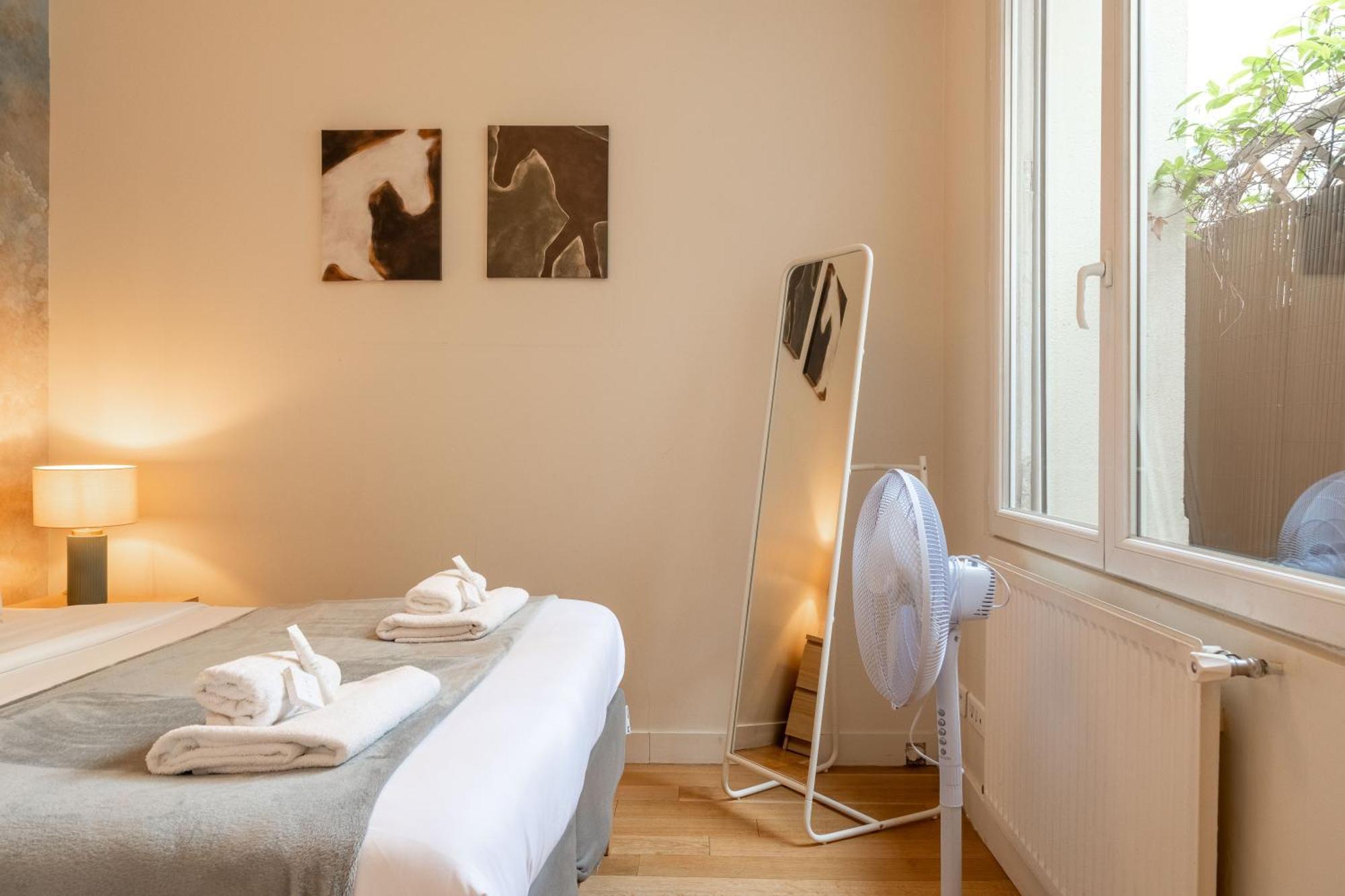 Appartement Spacieux Et Renove パリ エクステリア 写真